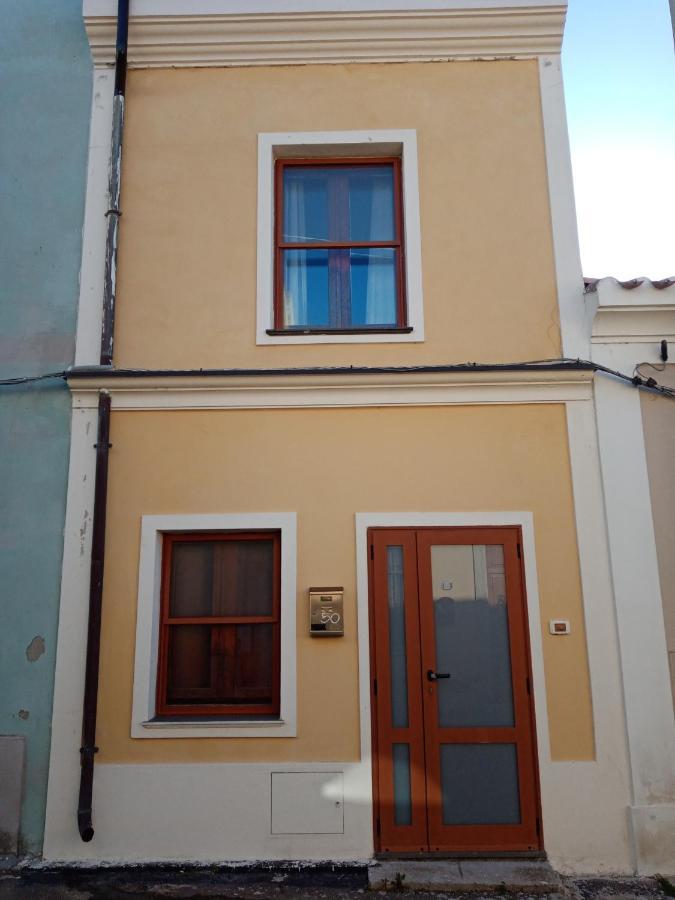 Villa La Casa Di Gaia Càbras Exterior foto